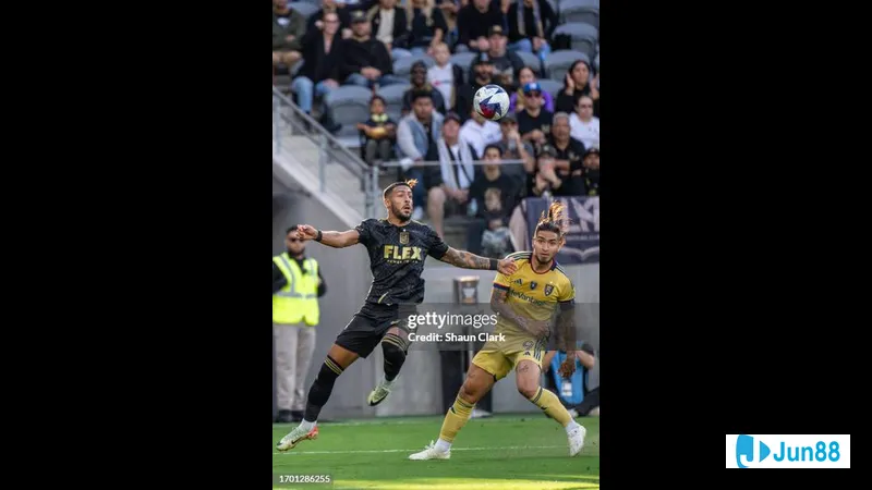 Hình ảnh hành động trong trận đấu giữa Real Salt Lake và Los Angeles FC Hình ảnh hành động trong trận đấu giữa Real Salt Lake và Los Angeles FC